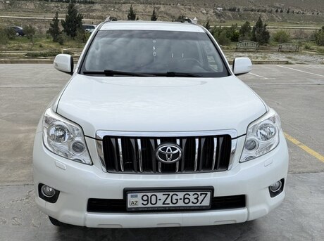 Toyota Land Cruiser Prado 2010