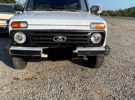 LADA (VAZ) Niva 2001
