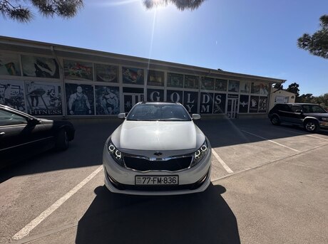 Kia K5 2011