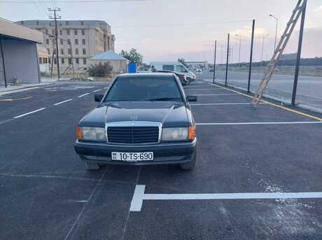 Mercedes 190 1982