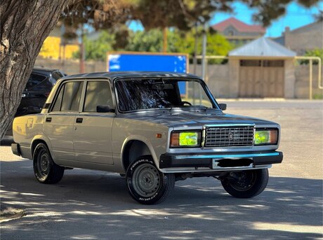 LADA (VAZ) 2107 2011