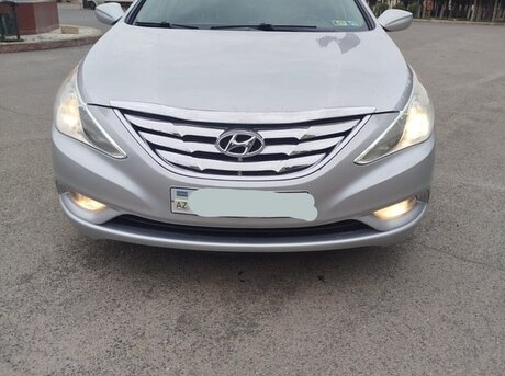 Hyundai Sonata 2011