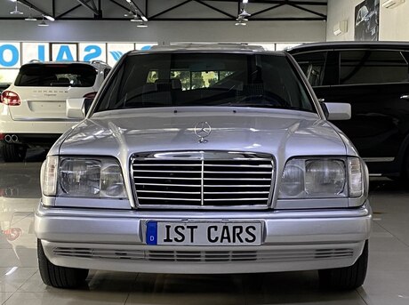 Mercedes E 220