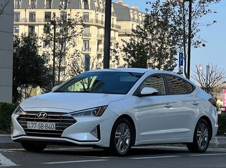 Hyundai Elantra 2020