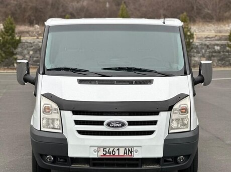Ford Transit 2011