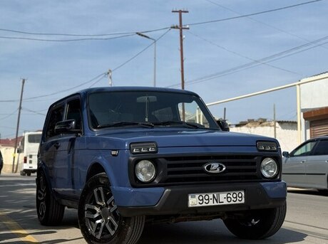 LADA (VAZ) Niva 2015