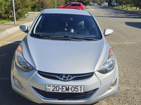 Hyundai Elantra 2011