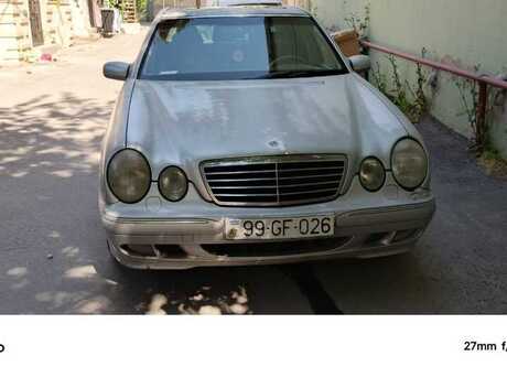 Mercedes E 240 2000