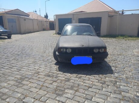 BMW 520 1988
