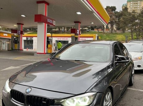 BMW 328 2012