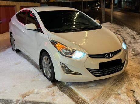 Hyundai Elantra 2015