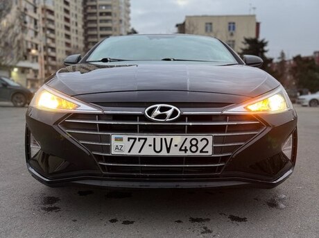 Hyundai Elantra 2019