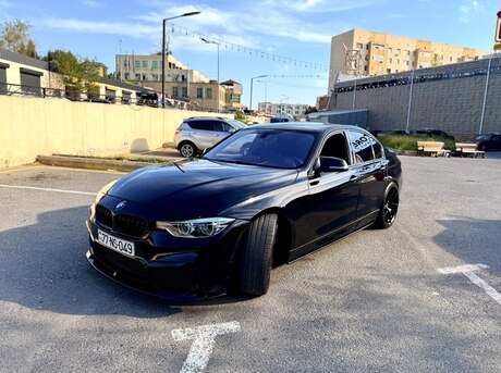 BMW 328 2015