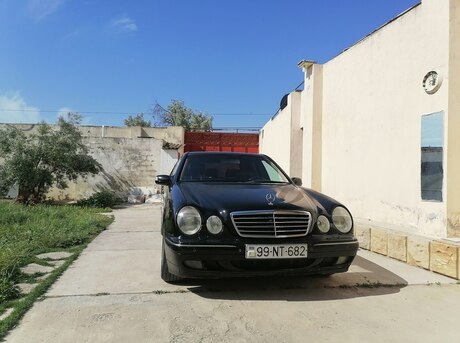 Mercedes E 200 2000