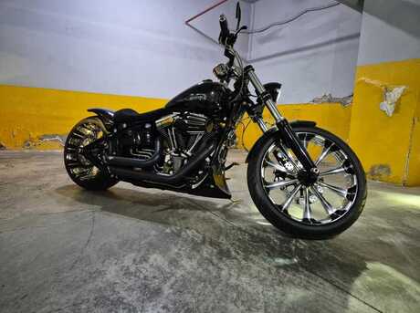 Harley-Davidson Softail Breakout