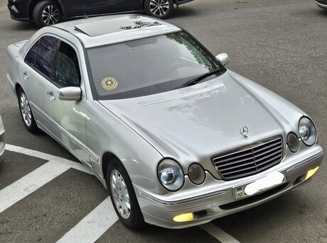 Mercedes E 220 d 2000