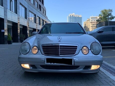 Mercedes E 240 2000