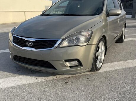 Kia  2011