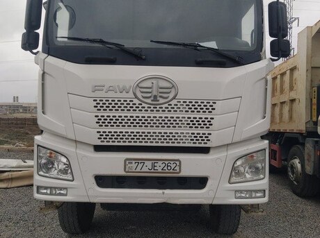 FAW J6P dumper 8x4 2019