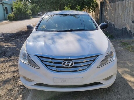 Hyundai Sonata 2012