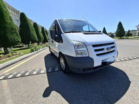 Ford Transit 2010