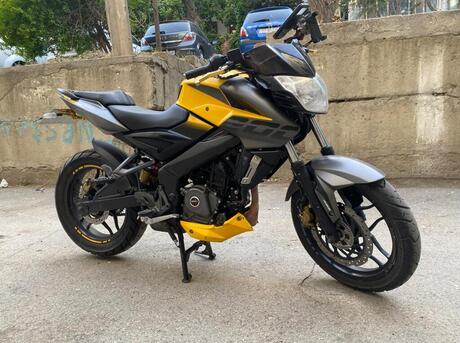 Bajaj Pulsar NS 200 2020