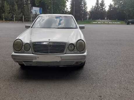 Mercedes E 200 1998