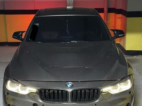 BMW 328 2012