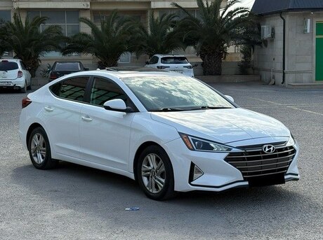 Hyundai Elantra 2020