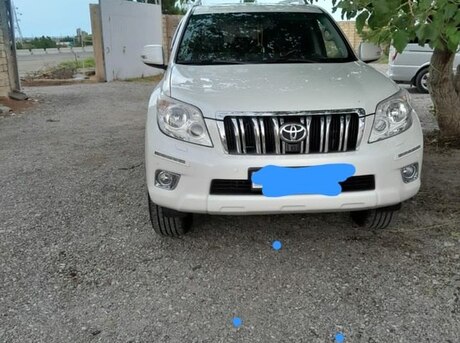 Toyota Land Cruiser Prado 2013