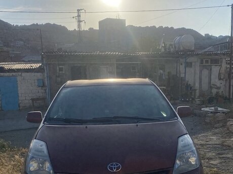 Toyota Prius 2005