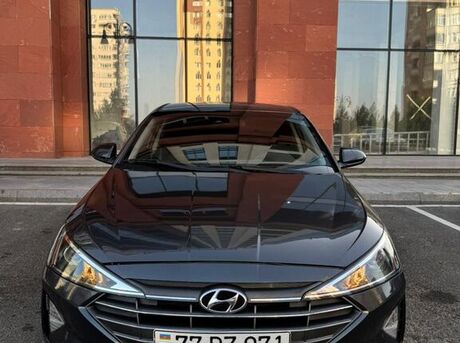 Hyundai Elantra 2019