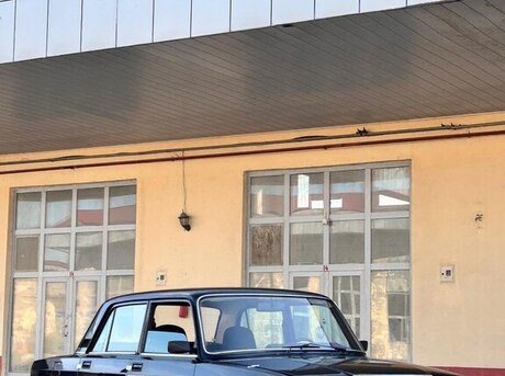 LADA (VAZ) 2107 2010