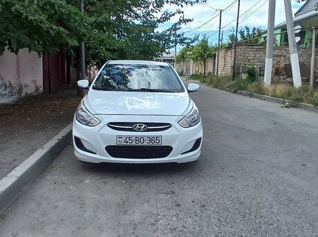 Hyundai Accent