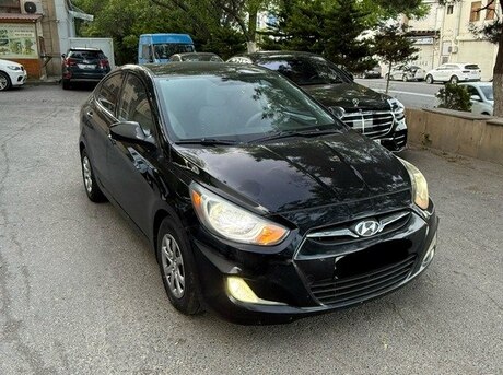 Hyundai Accent 2013