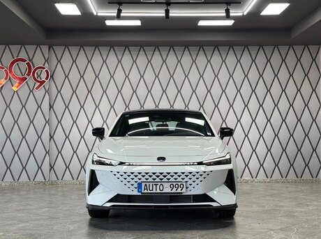 Changan Uni-V iDD