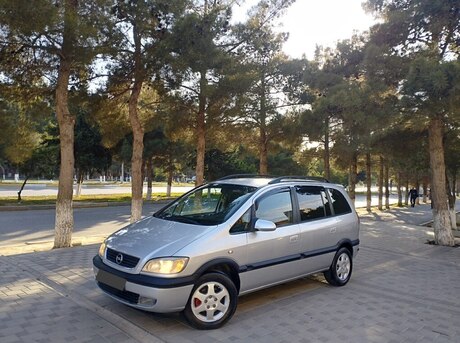 Opel Zafira 2001