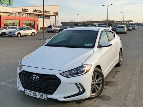 Hyundai Elantra 2017