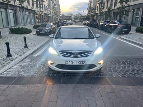 Changan Eado 2015