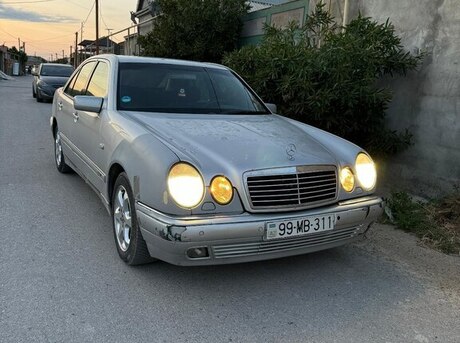Mercedes E 220 d 1999