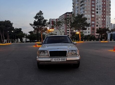 Mercedes E 230 1989
