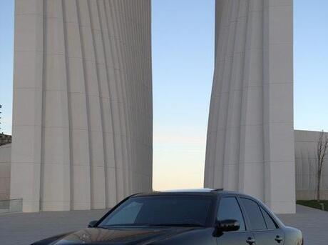 Mercedes E 280 2001