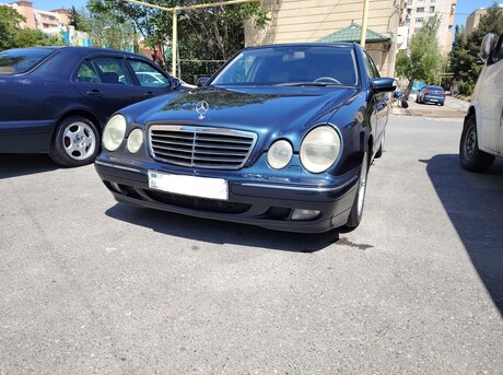 Mercedes E 280