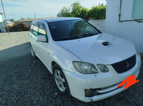 Mitsubishi Airtrek 2002