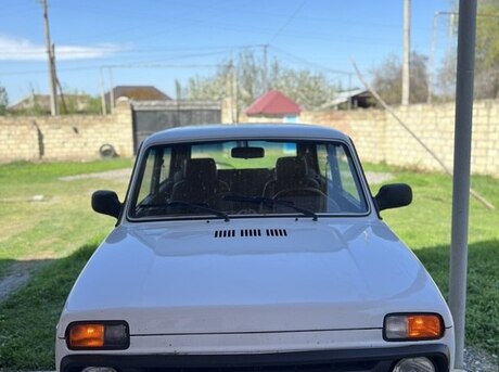 LADA (VAZ) Niva 2012