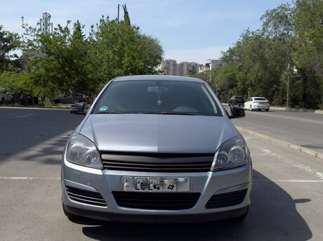 Opel Astra 2004