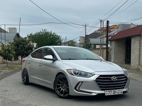 Hyundai Elantra 2018