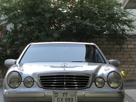 Mercedes E 320 2001