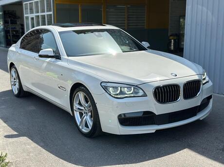 BMW 740 2014