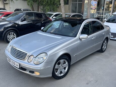 Mercedes E 240